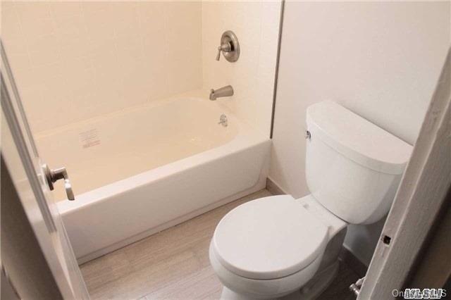 Long Beach, New York 11561, United States, 2 Bedrooms Bedrooms, ,1 BathroomBathrooms,Residential,Active,99776