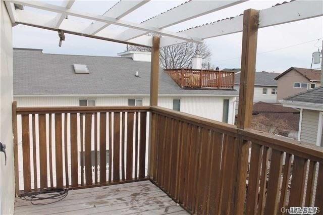 Long Beach, New York 11561, United States, 2 Bedrooms Bedrooms, ,1 BathroomBathrooms,Residential,Active,99776