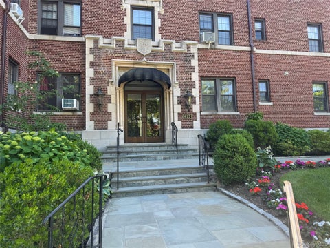 Homes For Sale - 622 Pelhamdale Avenue #36<br/> Pelham, NY 10803