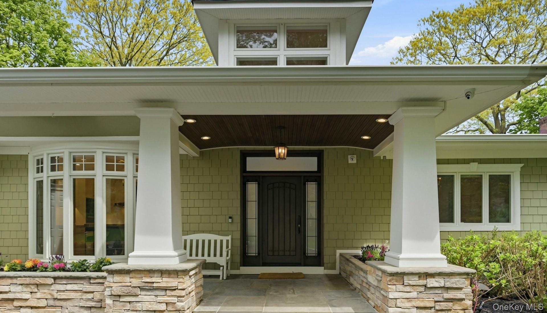 108 East Neck Road