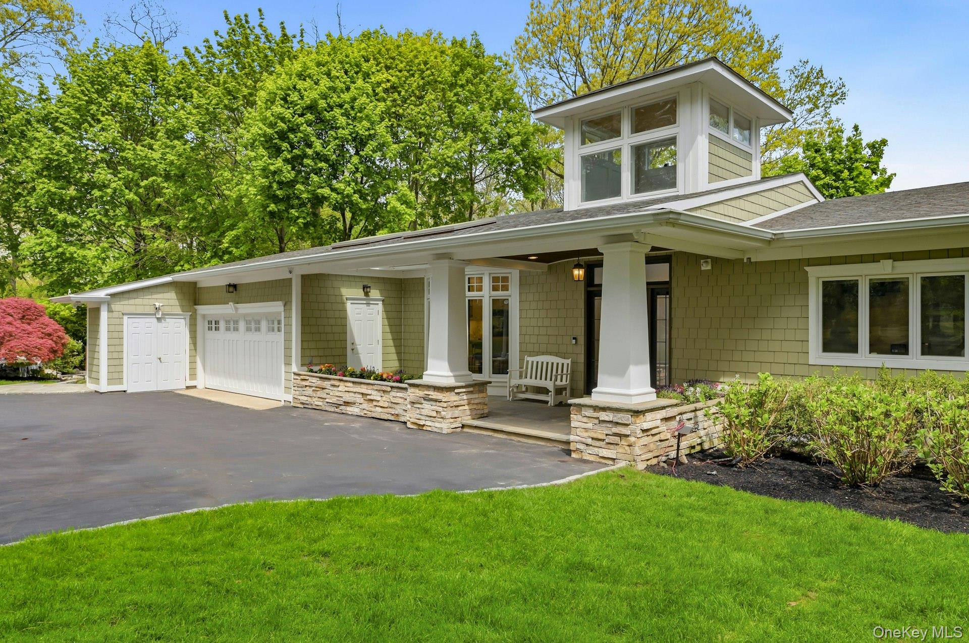 108 East Neck Road