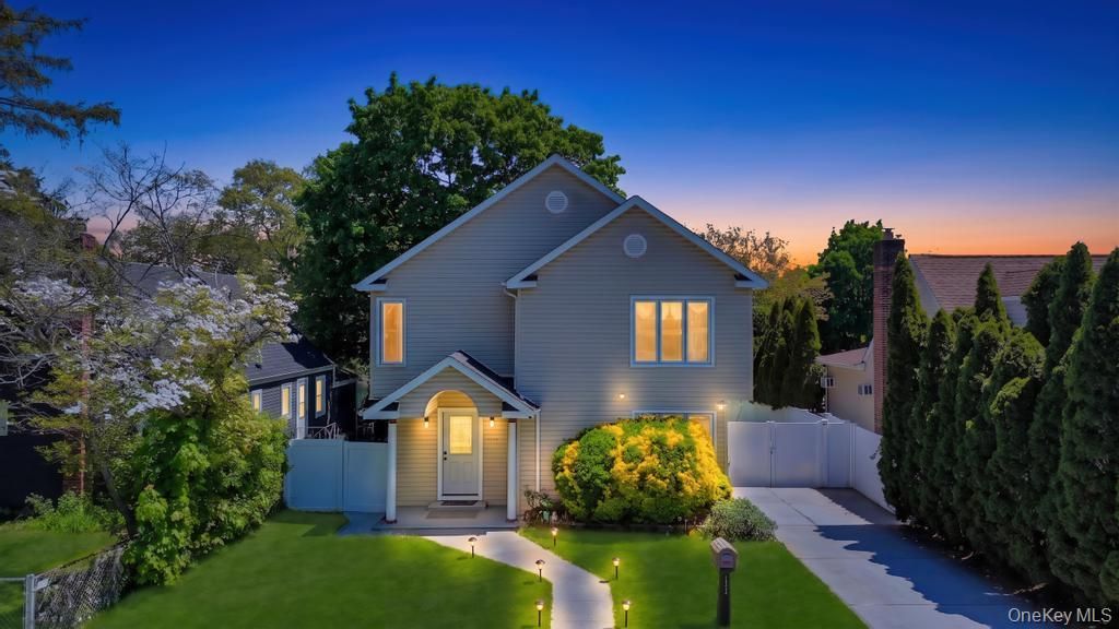 Photo of 1732 Glenmore Avenue, East Meadow, NY 11554 (MLS # 999420)