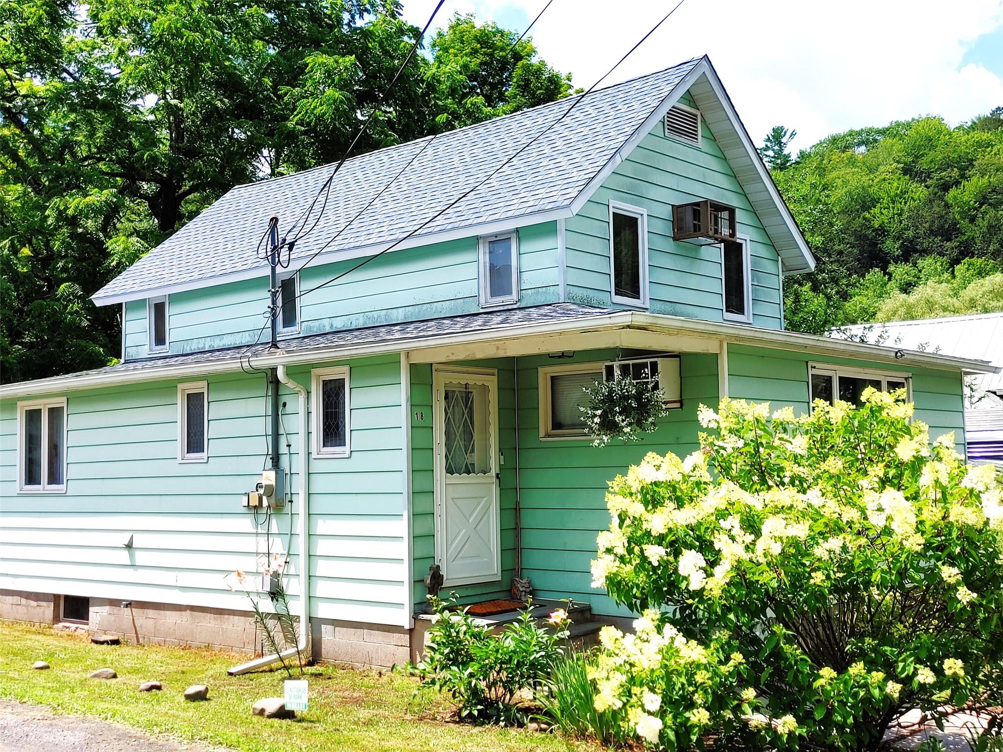 18 Tremper Avenue