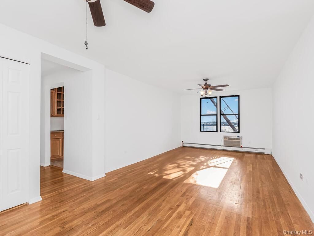 Photo of 1110 Stadium Avenue #5F, Bronx, NY 10465 (MLS # 954267)