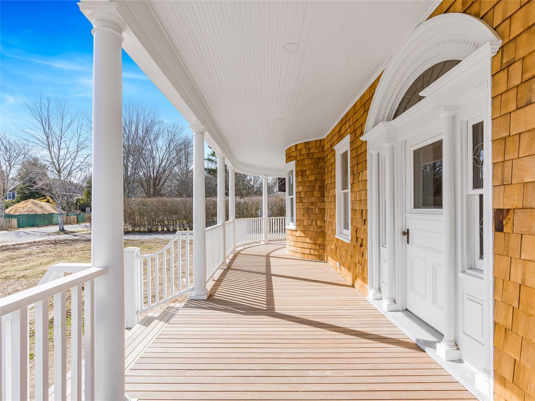 30 Huntting Lane, East Hampton, New York image 4