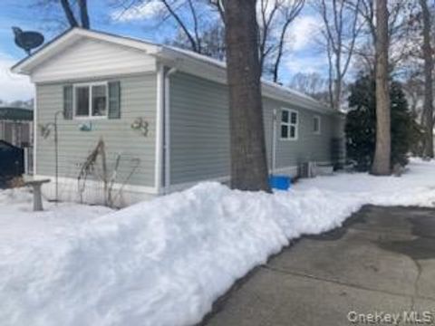 Mobile Home For Sale - 1661 Old Country Road #251<br/> Riverhead, NY 11901