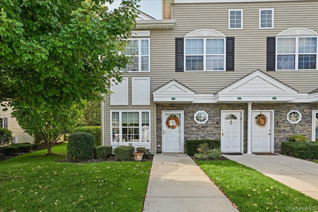 Photo of 156 Spring Drive, East Meadow, NY 11554 (MLS # 1063005)