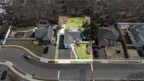 Homes For Sale - 53 Elizabeth Drive<br/> Bethpage, NY 11714