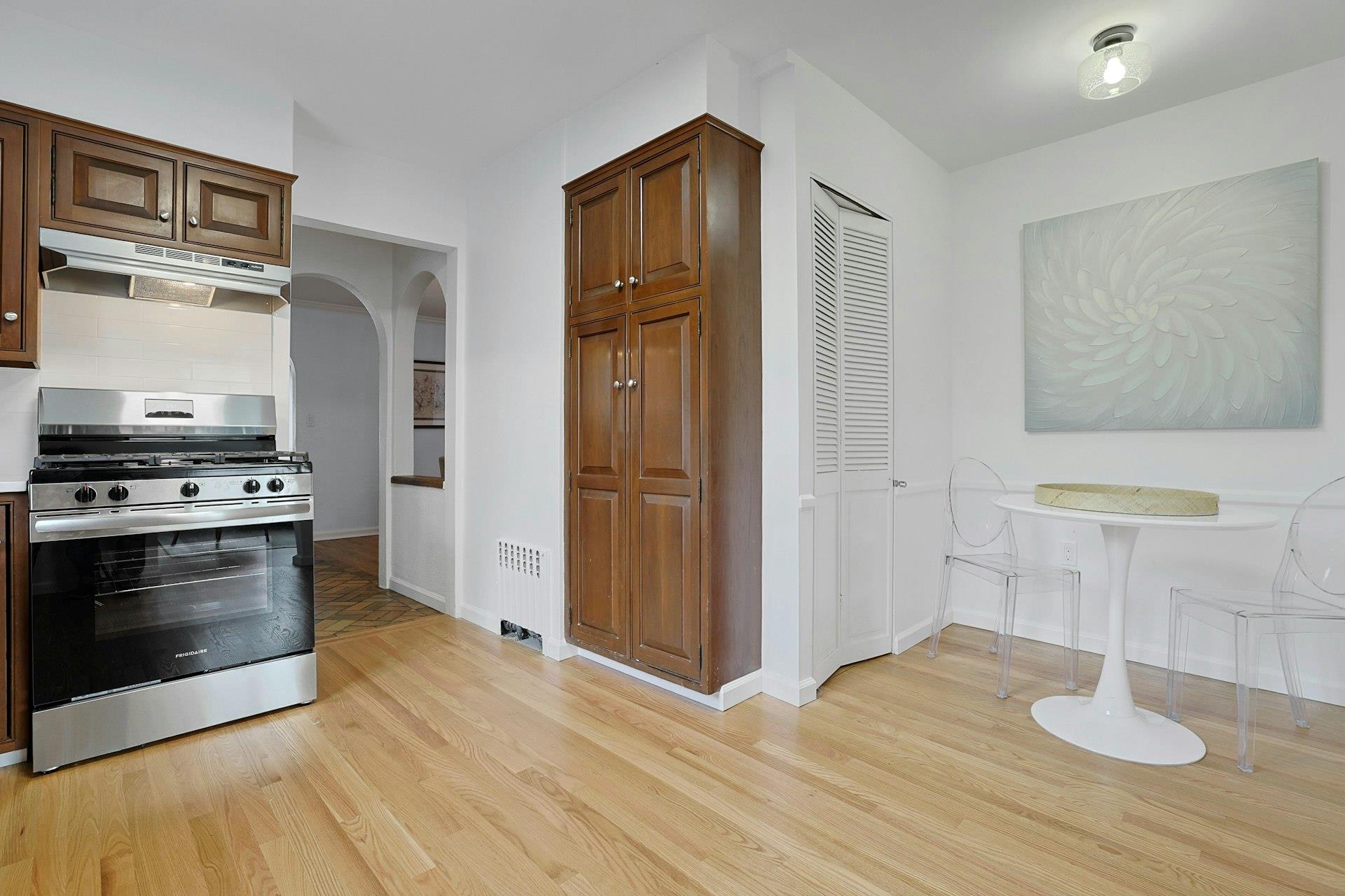 4 Rosedale Avenue, New Rochelle, New York image 8
