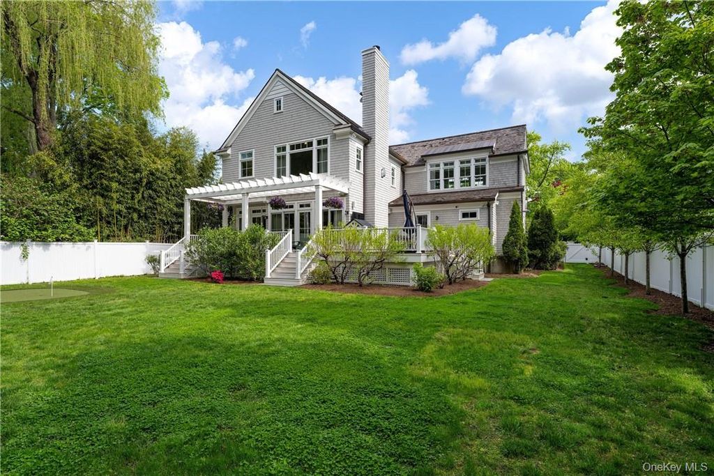 Photo of 56 Intervale Place, Rye, NY 10580 (MLS # 822650)