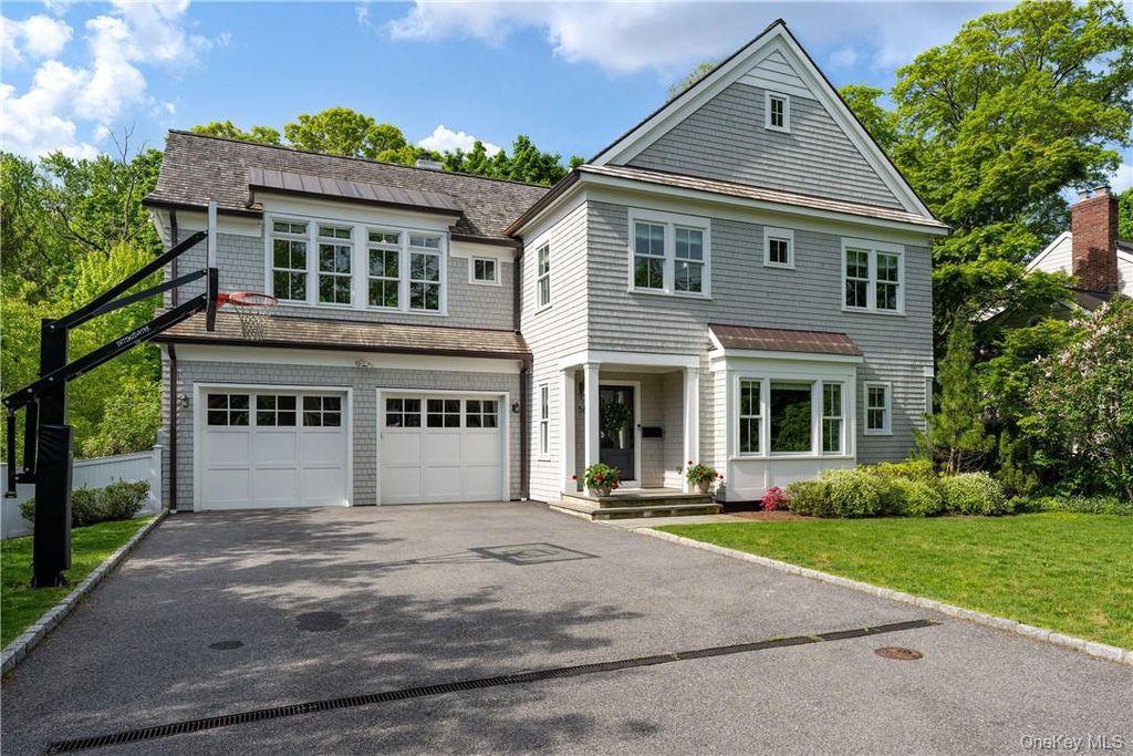 Photo of 56 Intervale Place, Rye, NY 10580 (MLS # 822650)