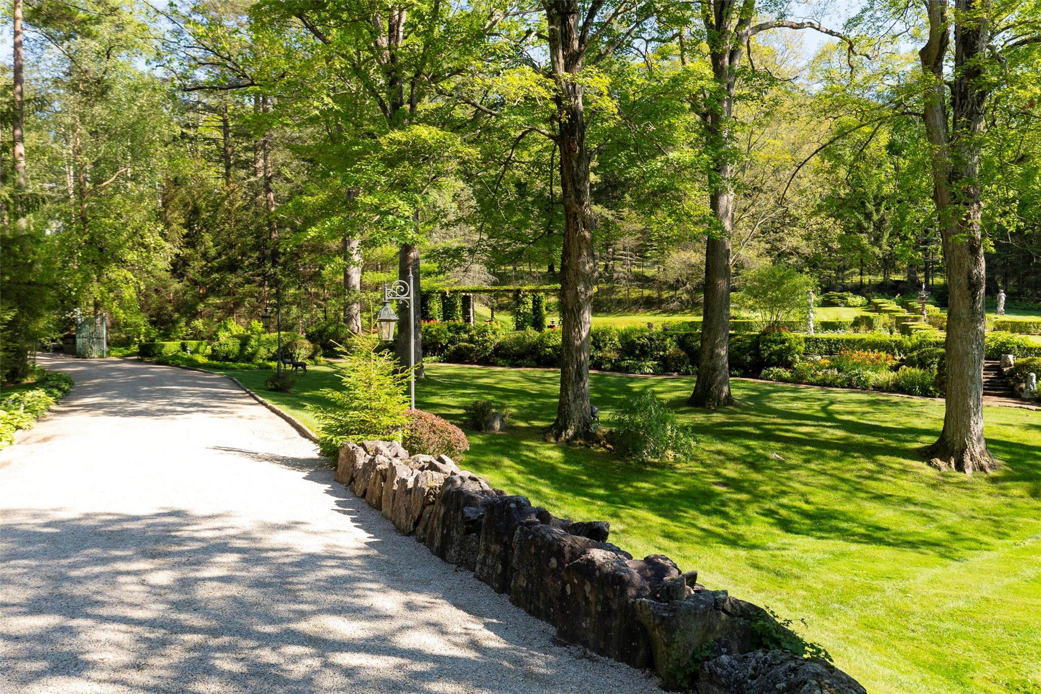 193 Tuxedo Road, Tuxedo Park, New York image 43