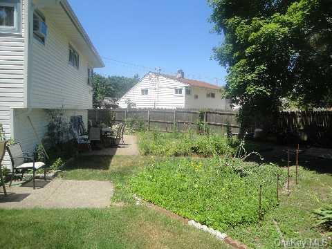 249 Claywood Drive, Brentwood, New York image 5