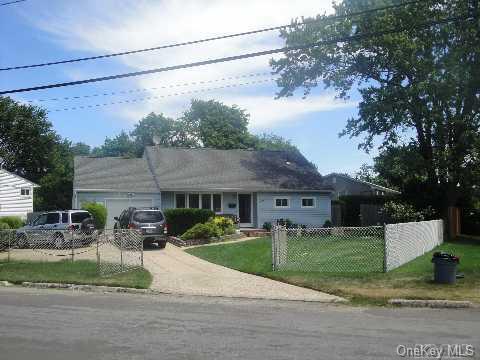 249 Claywood Drive, Brentwood, New York image 1