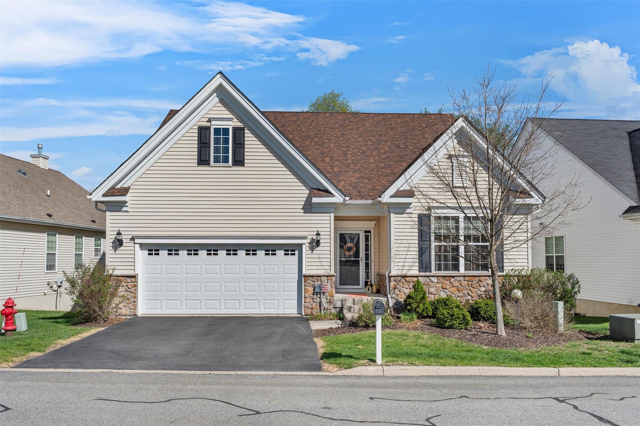 10 Jasmine Drive, Middletown, New York image 1