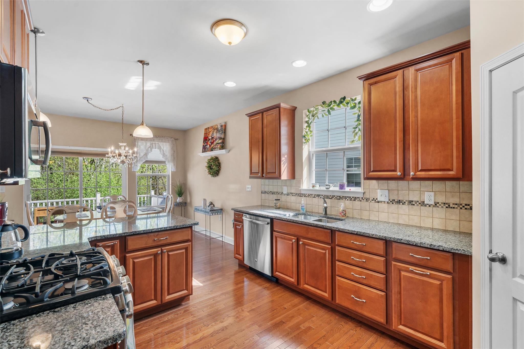 10 Jasmine Drive, Middletown, New York image 12