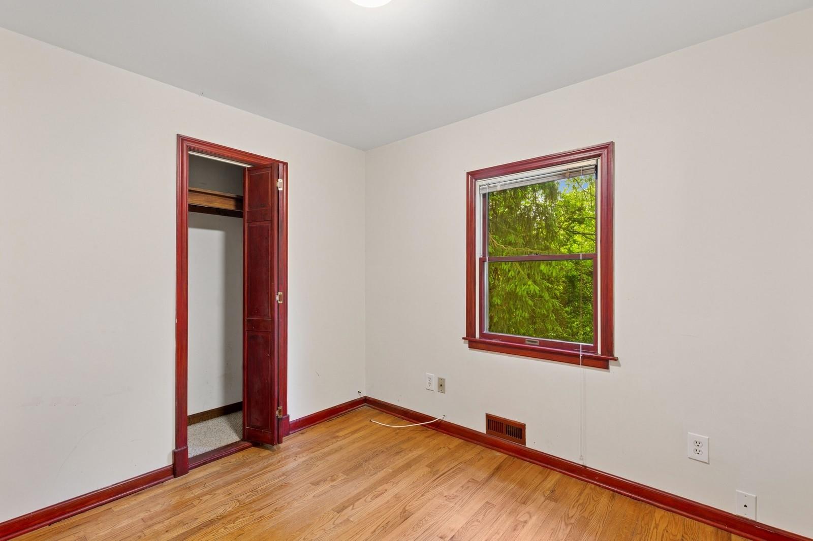 5 Murray Hill Road, Sound Beach, New York image 7