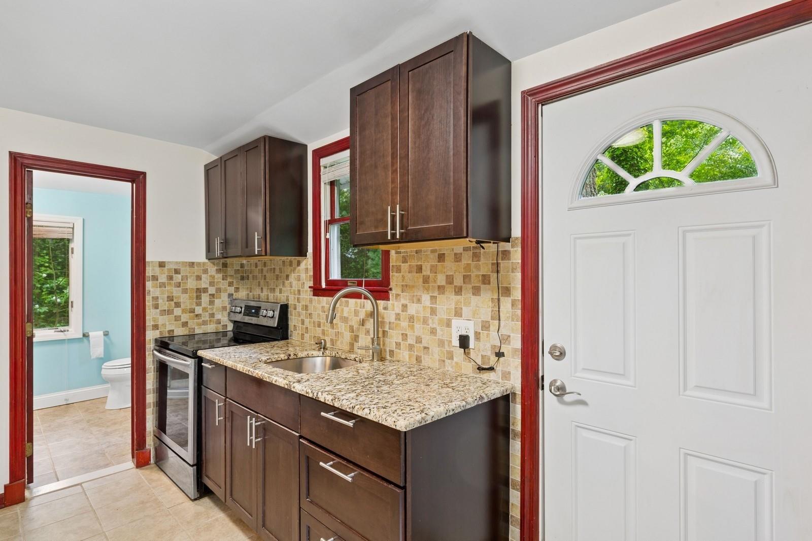 5 Murray Hill Road, Sound Beach, New York image 9