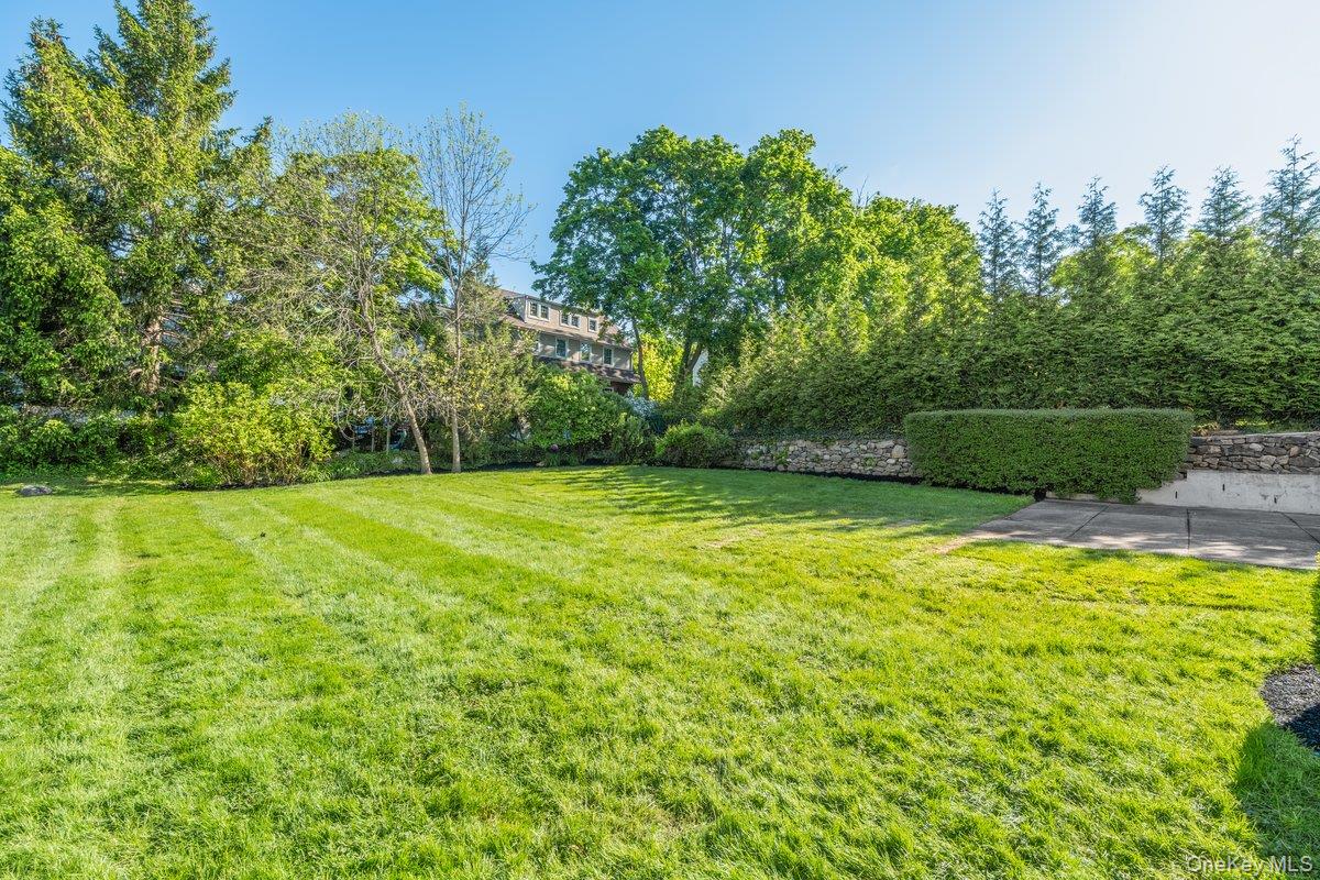 35 Berrian Road