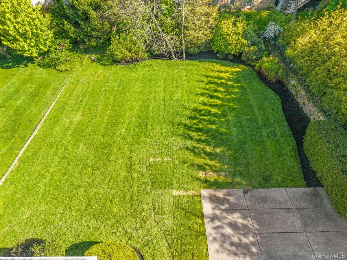 35 Berrian Road