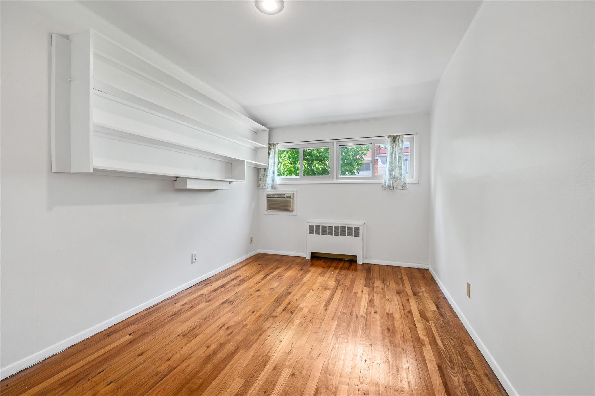 21 Teibrook Avenue, Syosset, New York image 13