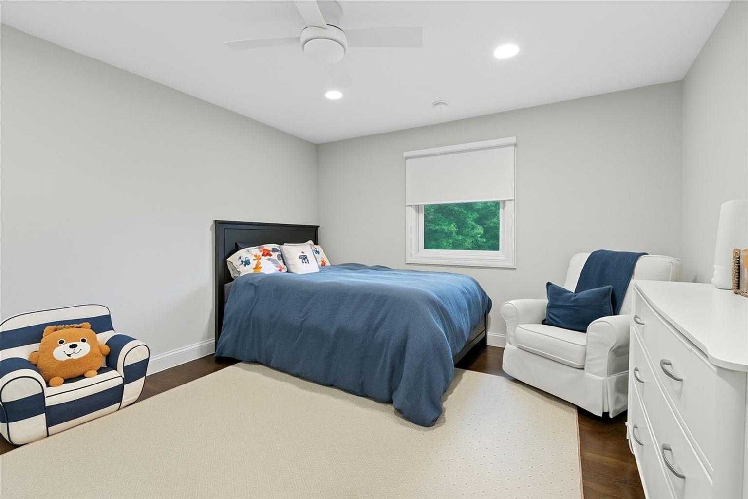 53 Estate Court, Woodbury, New York image 13