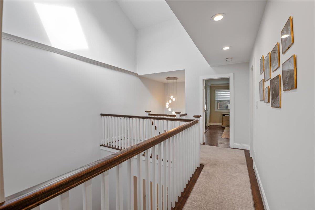 53 Estate Court, Woodbury, New York image 10