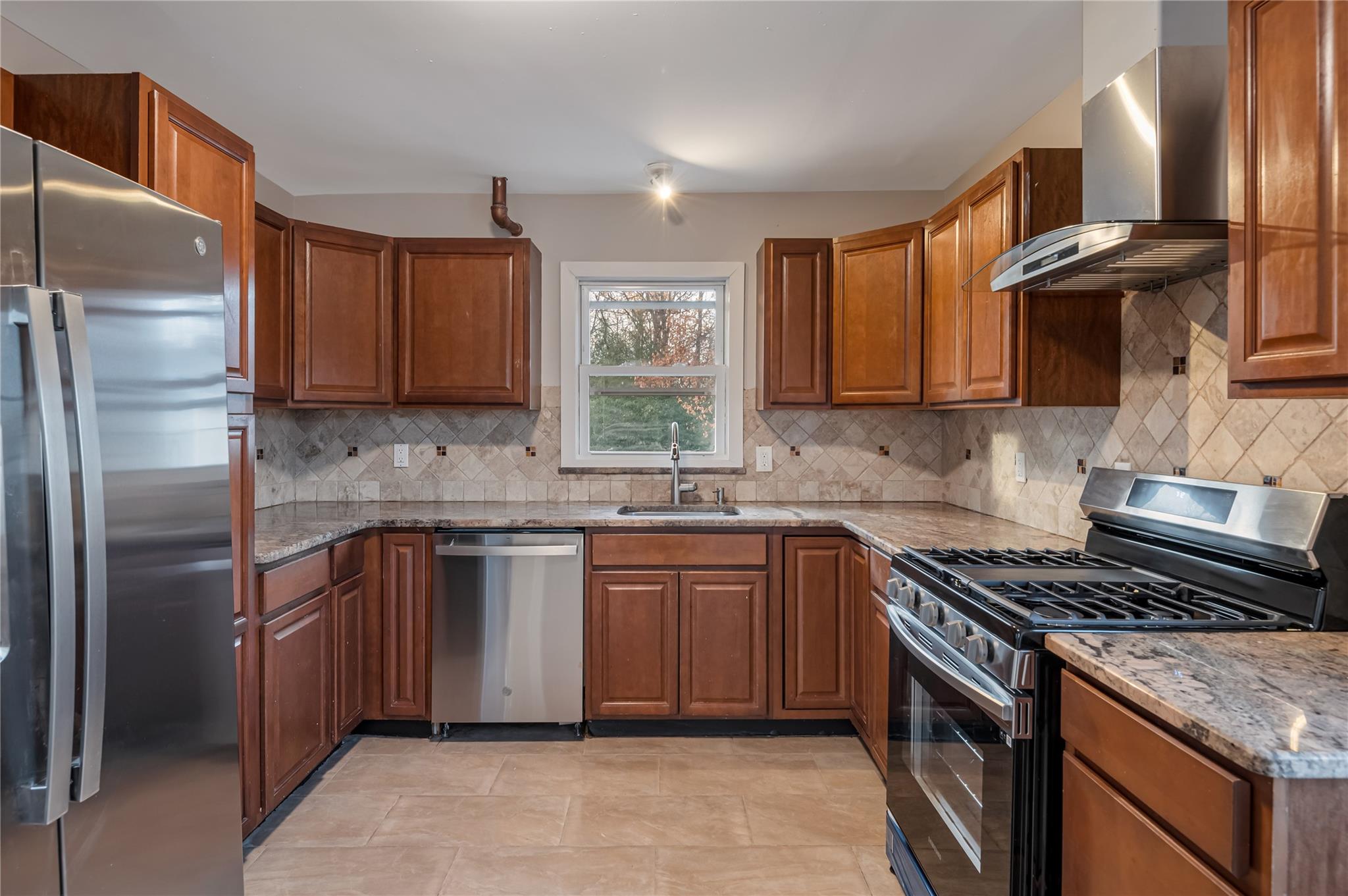 19 Sherman Drive, Newburgh, New York image 3