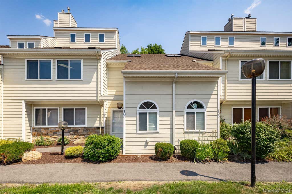 Photo of 103 Crystal Hill Lane, Poughkeepsie, NY 12603 (MLS # 1020463)