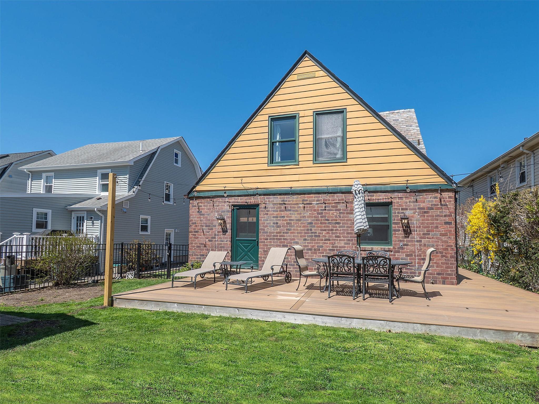 100 Highland Avenue, Port Washington, New York image 23