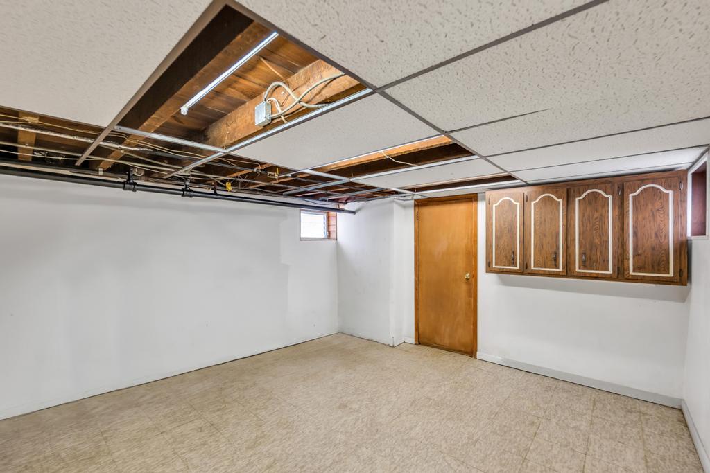 90-21 221st Place, Queens Village, New York image 17