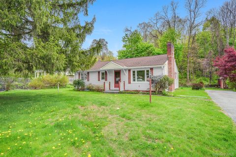 Homes For Sale - 4 Cherry Lane<br/> Poughkeepsie, NY 12601