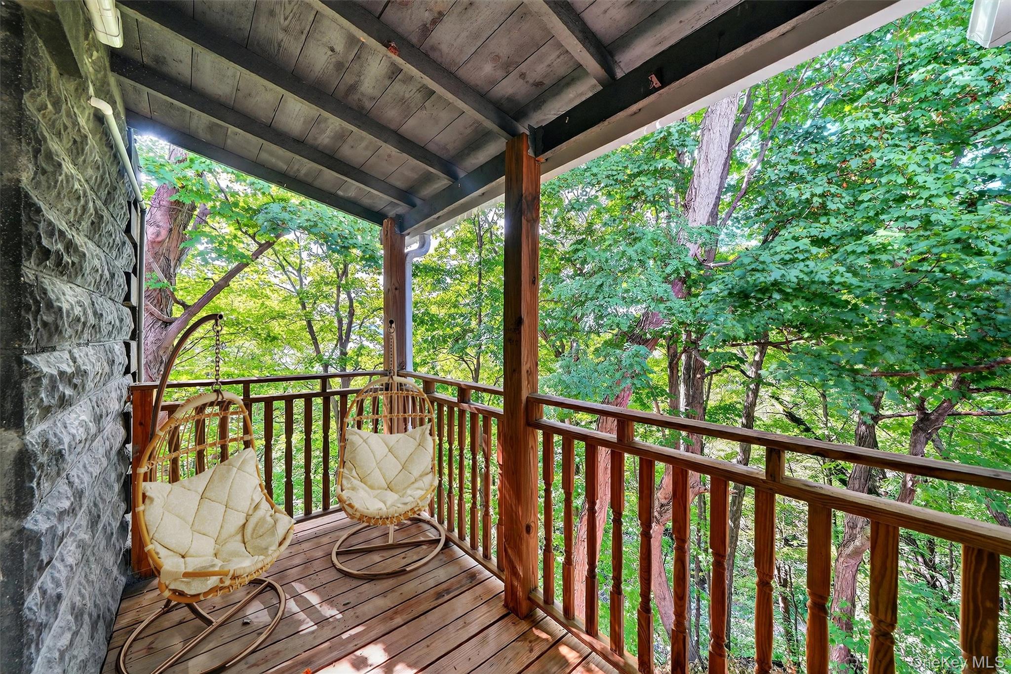 Ossining, New York 10562, United States, 2 Bedrooms Bedrooms, ,1 BathroomBathrooms,Residential,Active,250377