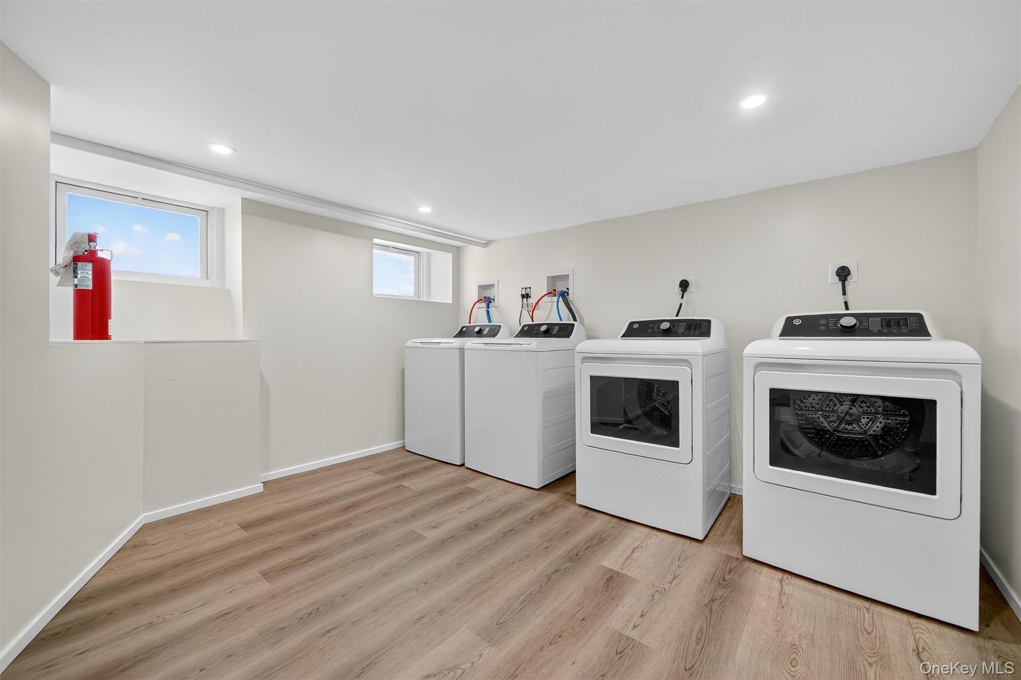 Ossining, New York 10562, United States, 2 Bedrooms Bedrooms, ,1 BathroomBathrooms,Residential,Active,250377