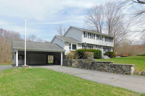 83 Hunt Road Wallkill NY 12589