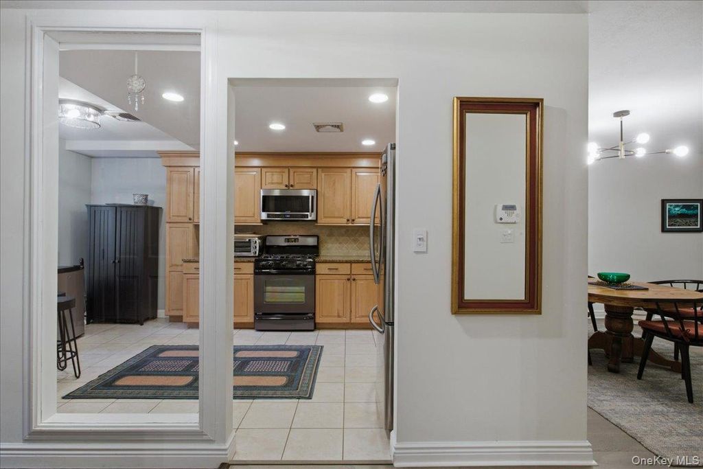 Photo of 217 Martling Avenue, Tarrytown, NY 10591 (MLS # 990393)