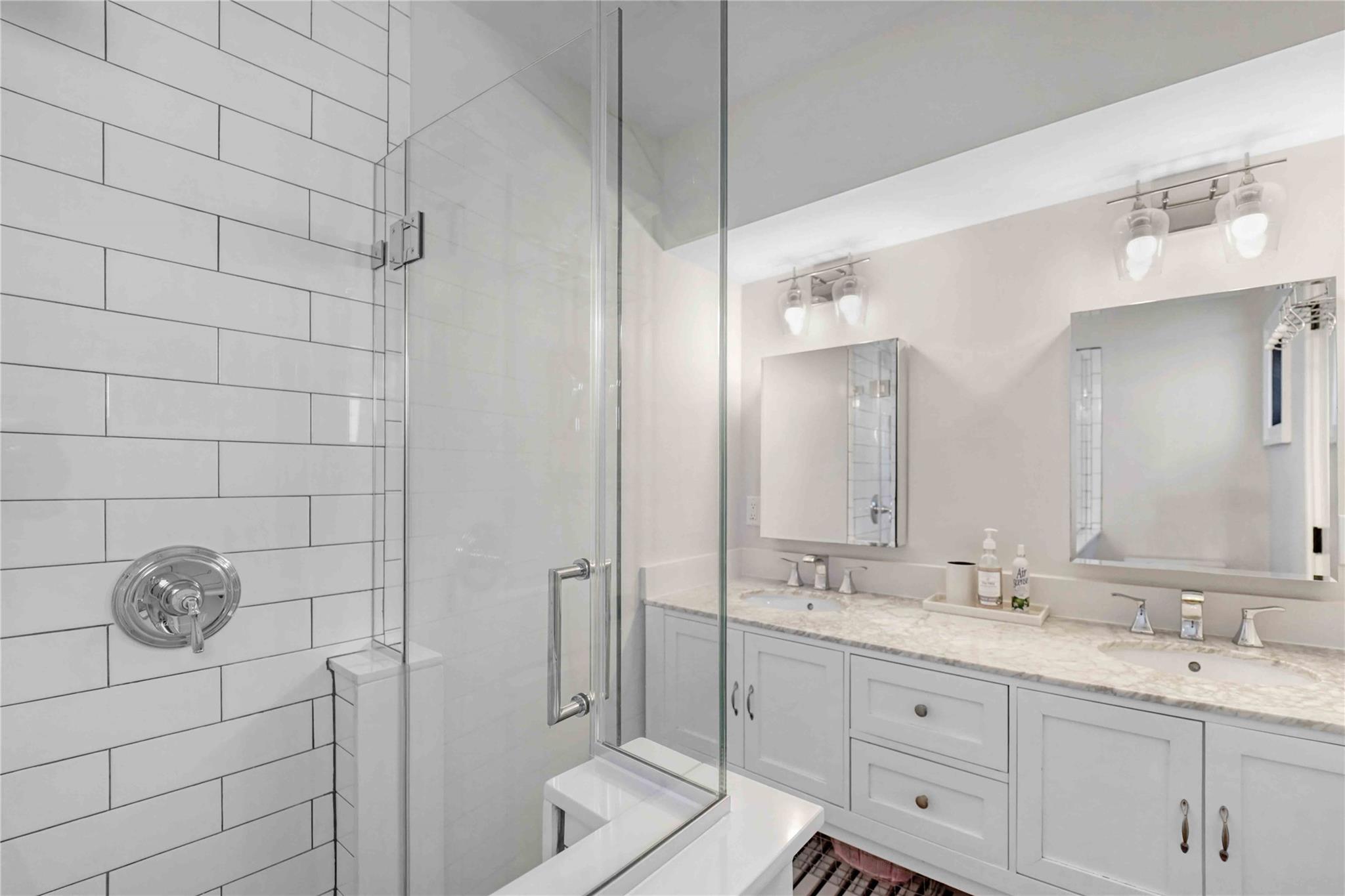 24 Laura Lee Drive, Center Moriches, New York image 13