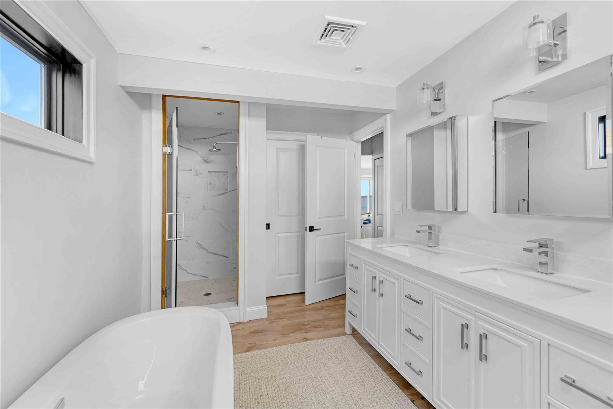 24 Laura Lee Drive, Center Moriches, New York image 21