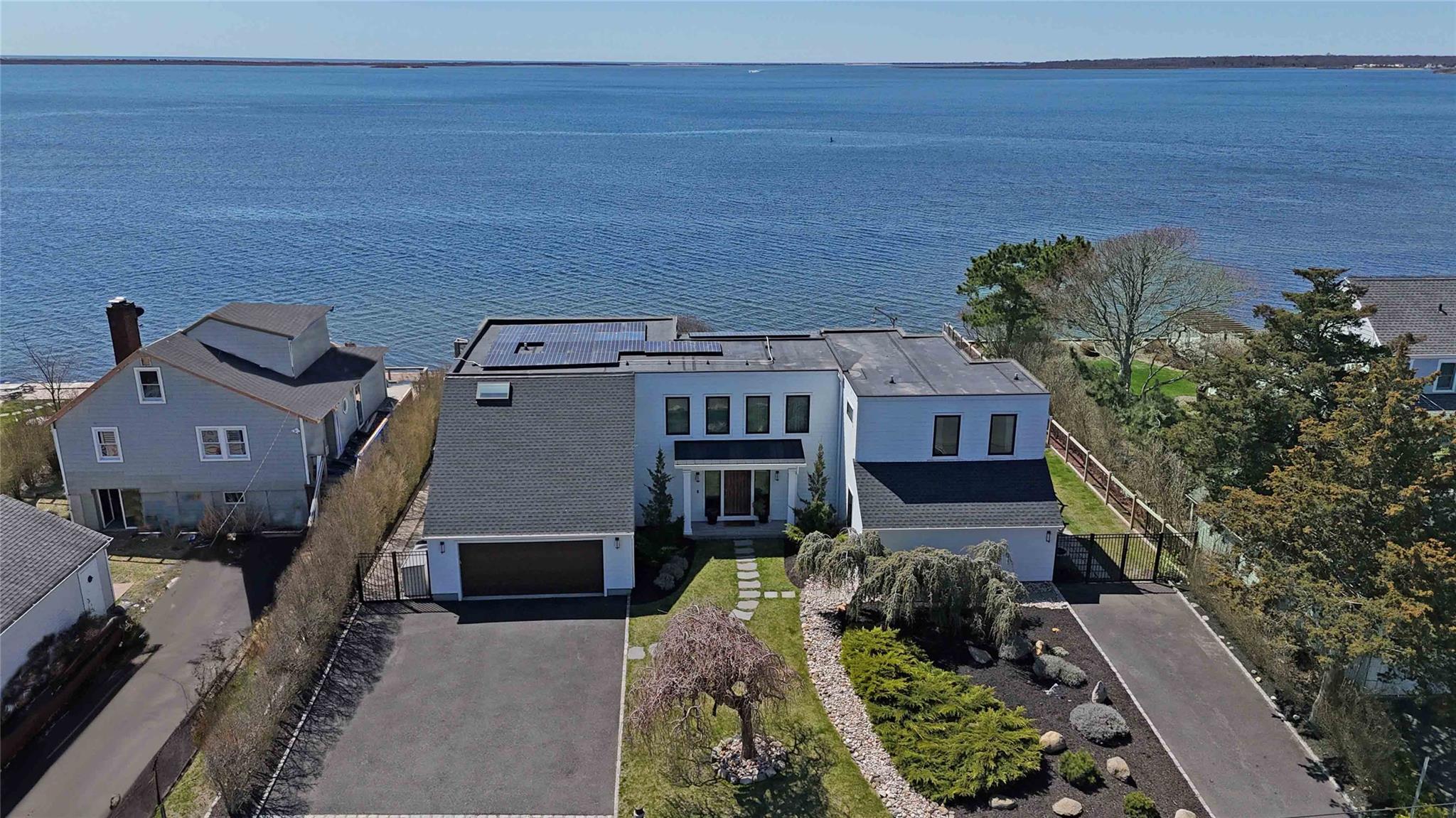 24 Laura Lee Drive