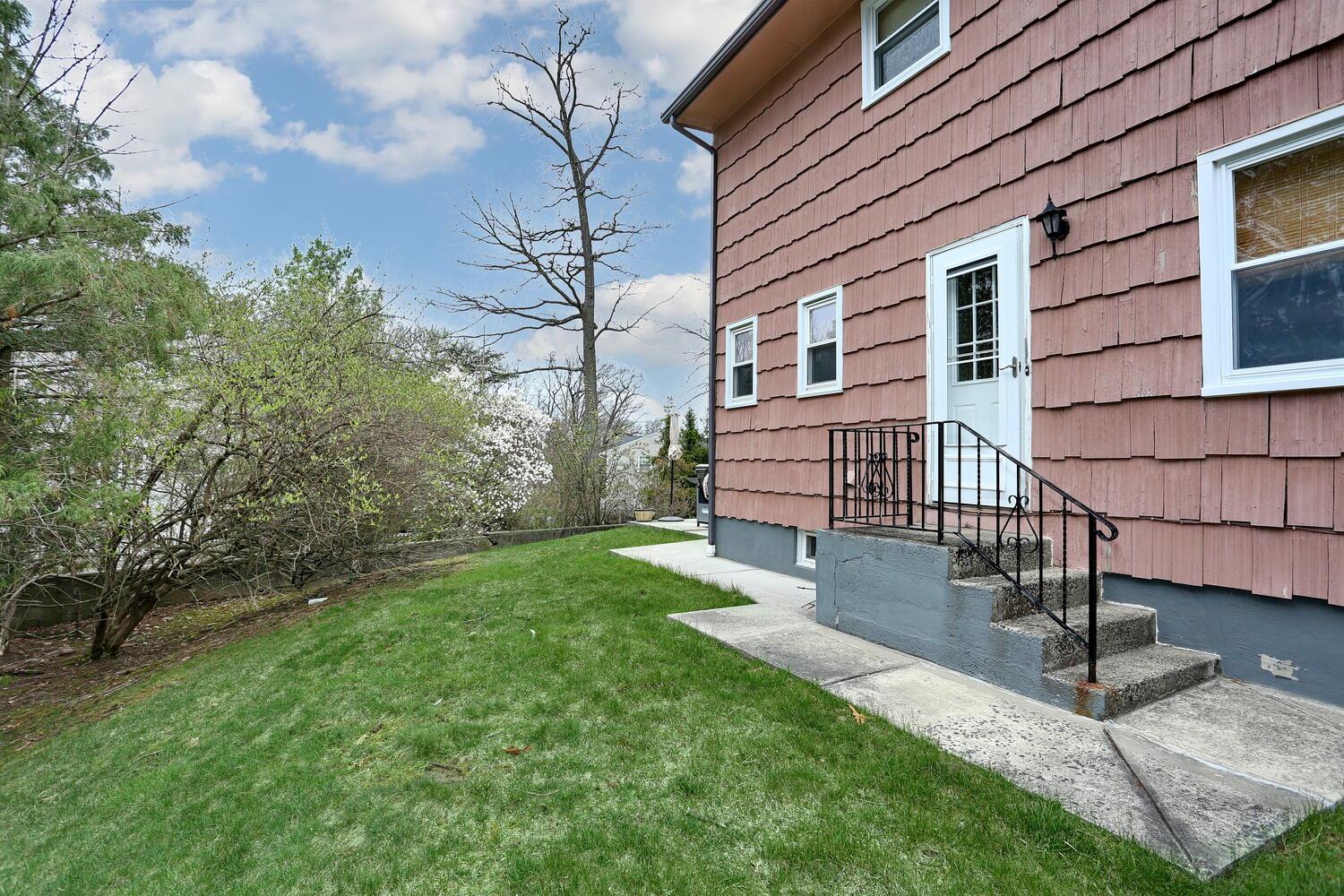 106 Key Place, Orangeburg, New York image 4