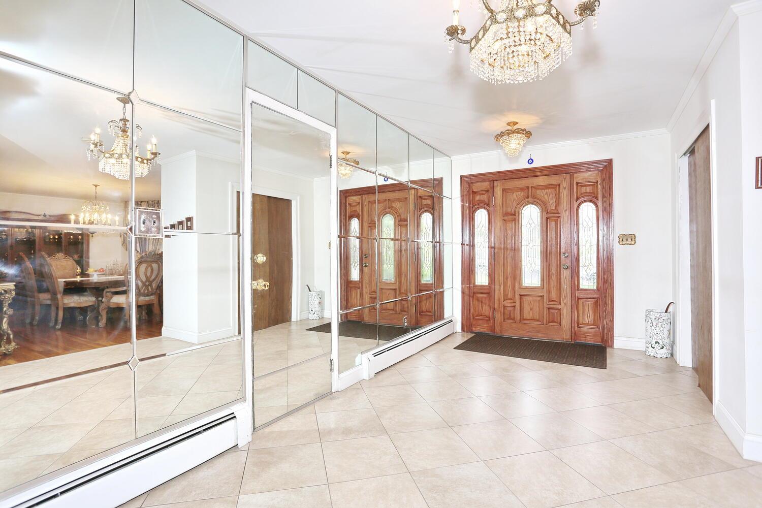 106 Key Place, Orangeburg, New York image 5