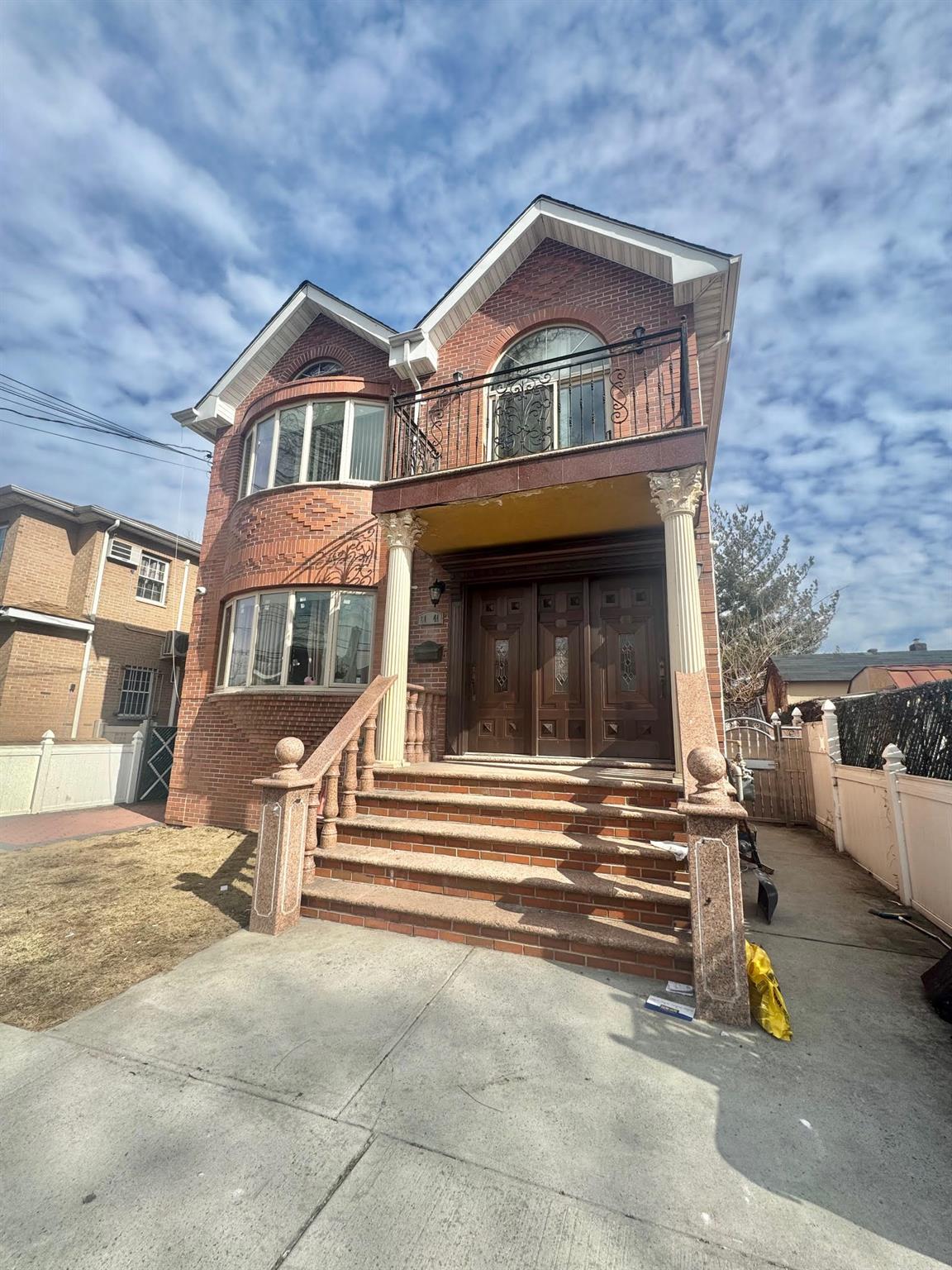 Rental Property at 173rd Street, Fresh Meadows, Queens, NY - Bedrooms: 4 
Bathrooms: 3  - $3,600 MO.