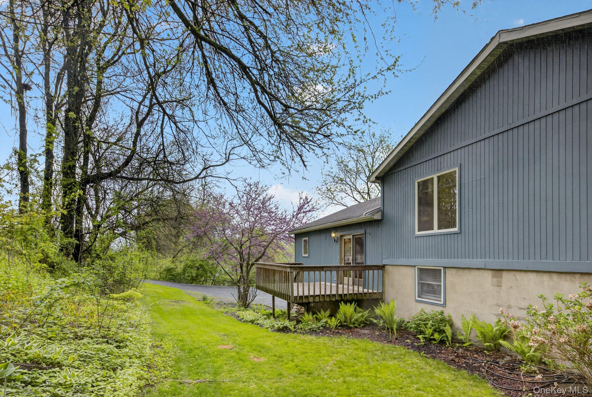 12 Hillside Drive
