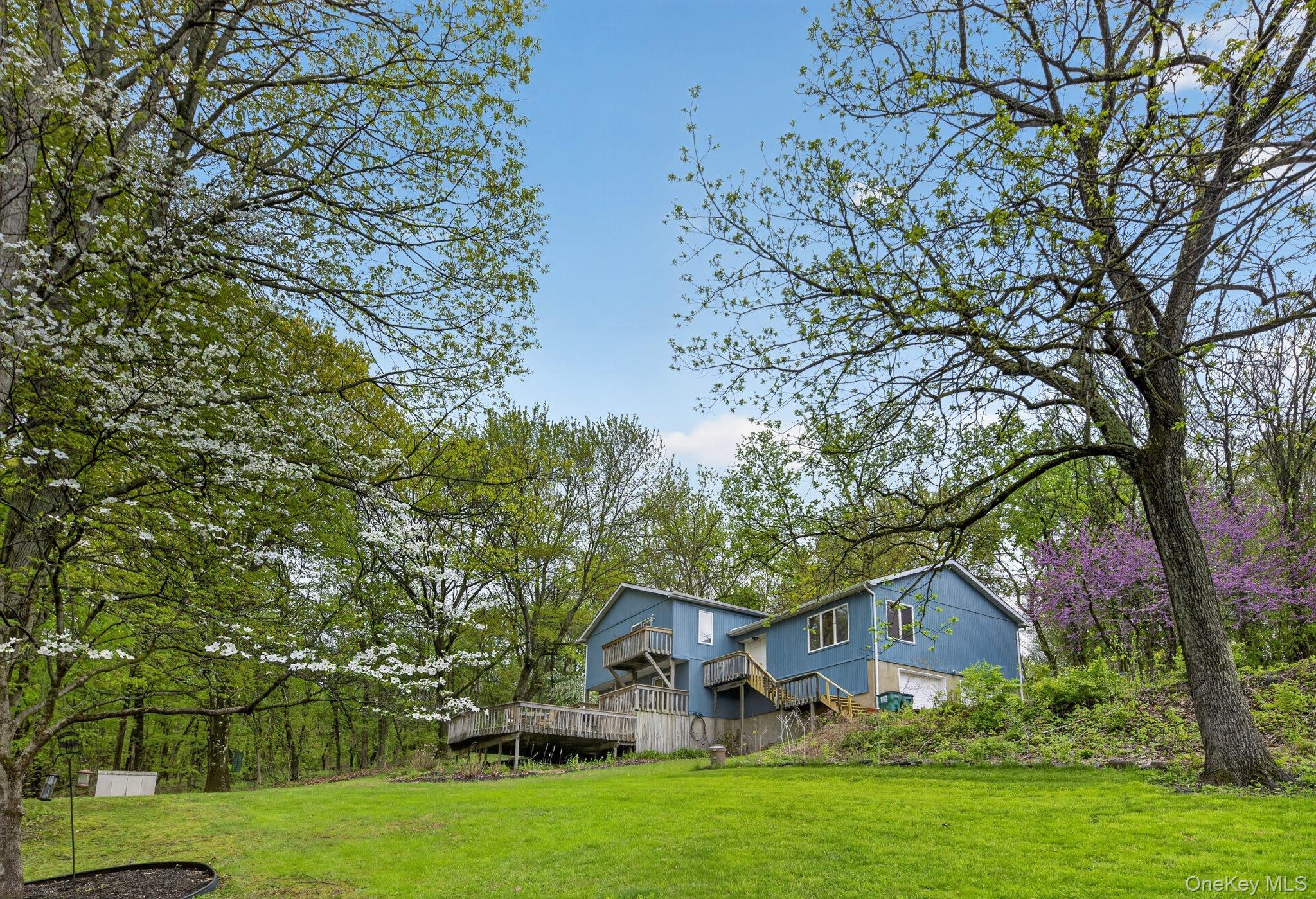 12 Hillside Drive