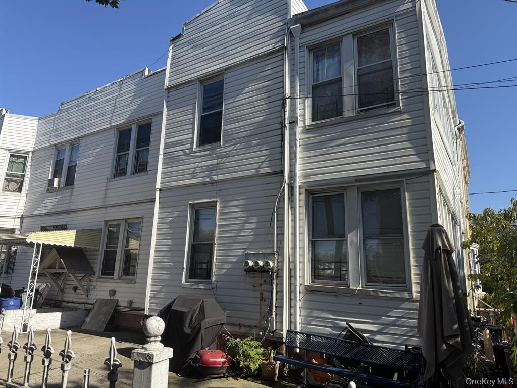 Photo of 289 Etna Street, Brooklyn, NY 11208 (MLS # 1060130)