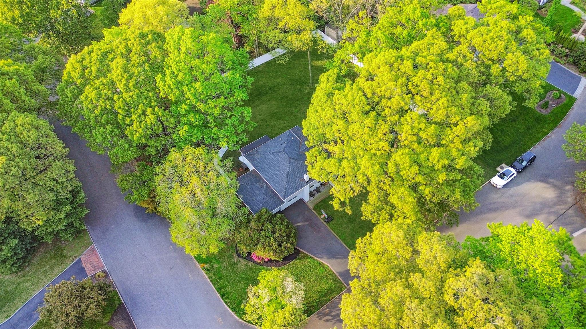 27 Harbor Hills Drive, Port Jefferson, New York image 40