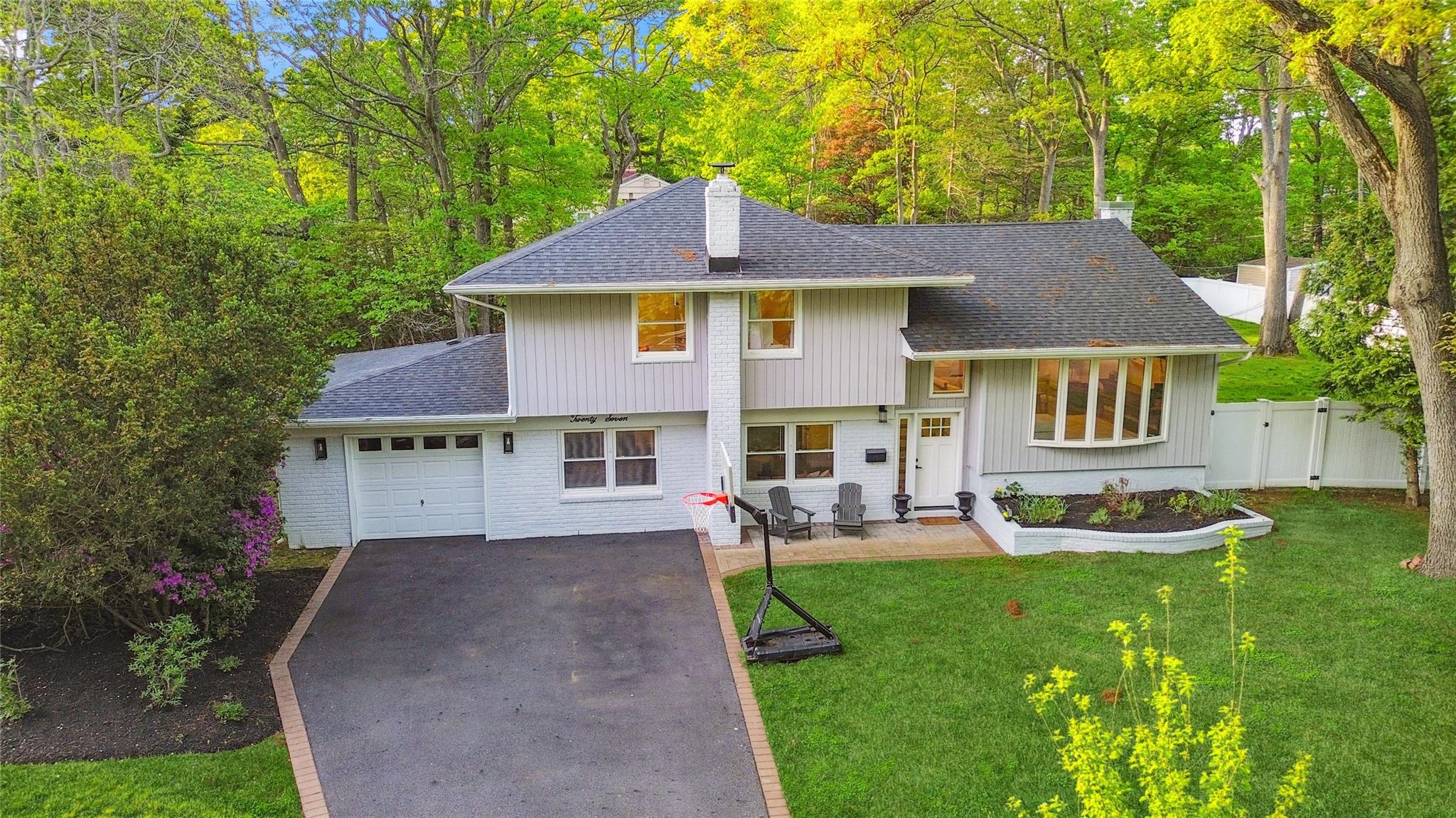 27 Harbor Hills Drive, Port Jefferson, New York image 44