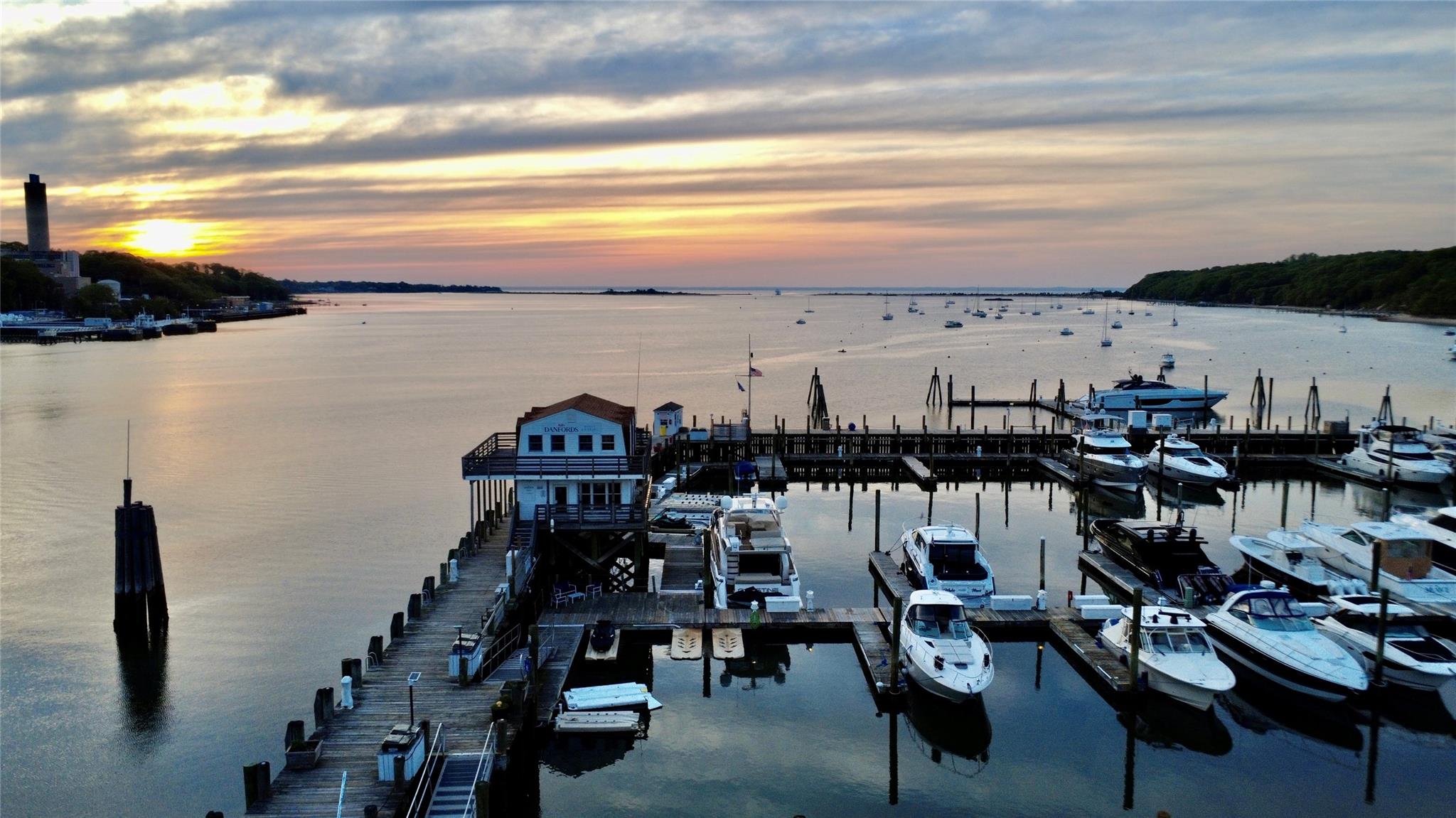 27 Harbor Hills Drive, Port Jefferson, New York image 35
