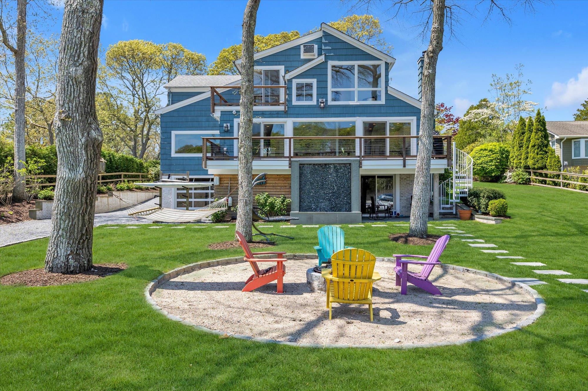 Pine Edge Drive, East Moriches, Hamptons, NY - 4 Bedrooms  
3 Bathrooms - 