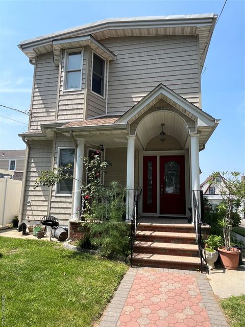 148-11 10th Avenue Whitestone NY 11357